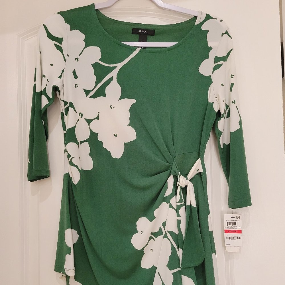 Alfani Floral Green/White Blouse Top Size XS New with Tags